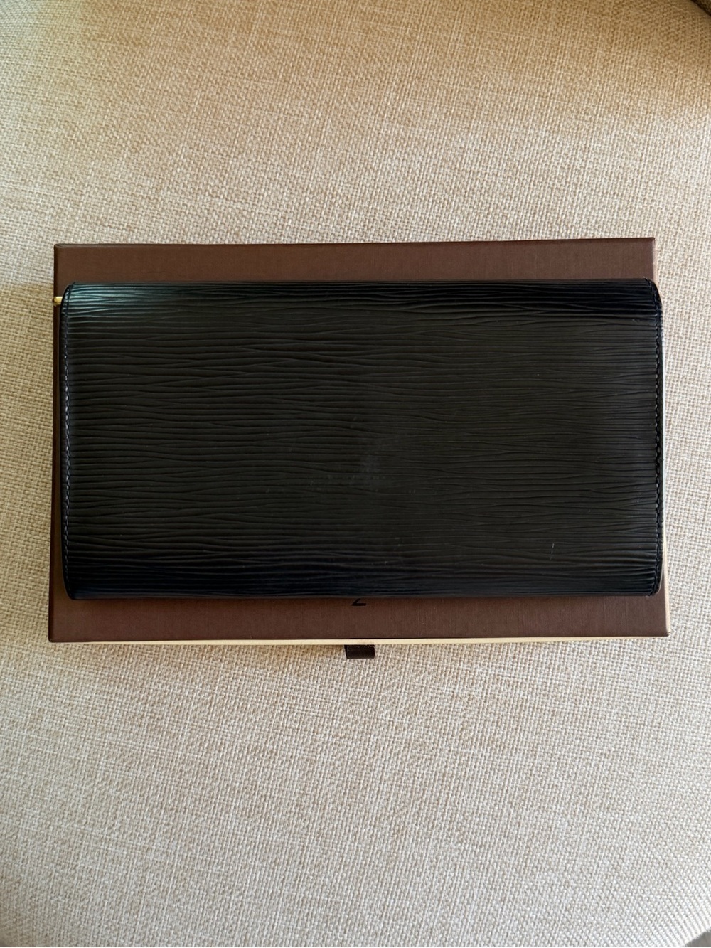 Louis Vuitton Black EPI Leather Porte Tresor International Long Wallet w Box - Picture 2 of 7